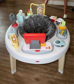 Fisher-Price Baby to Toddler Learning Toy 2-in-1 Like a Boss Activity Center and Play Table with Lights Music and Sounds