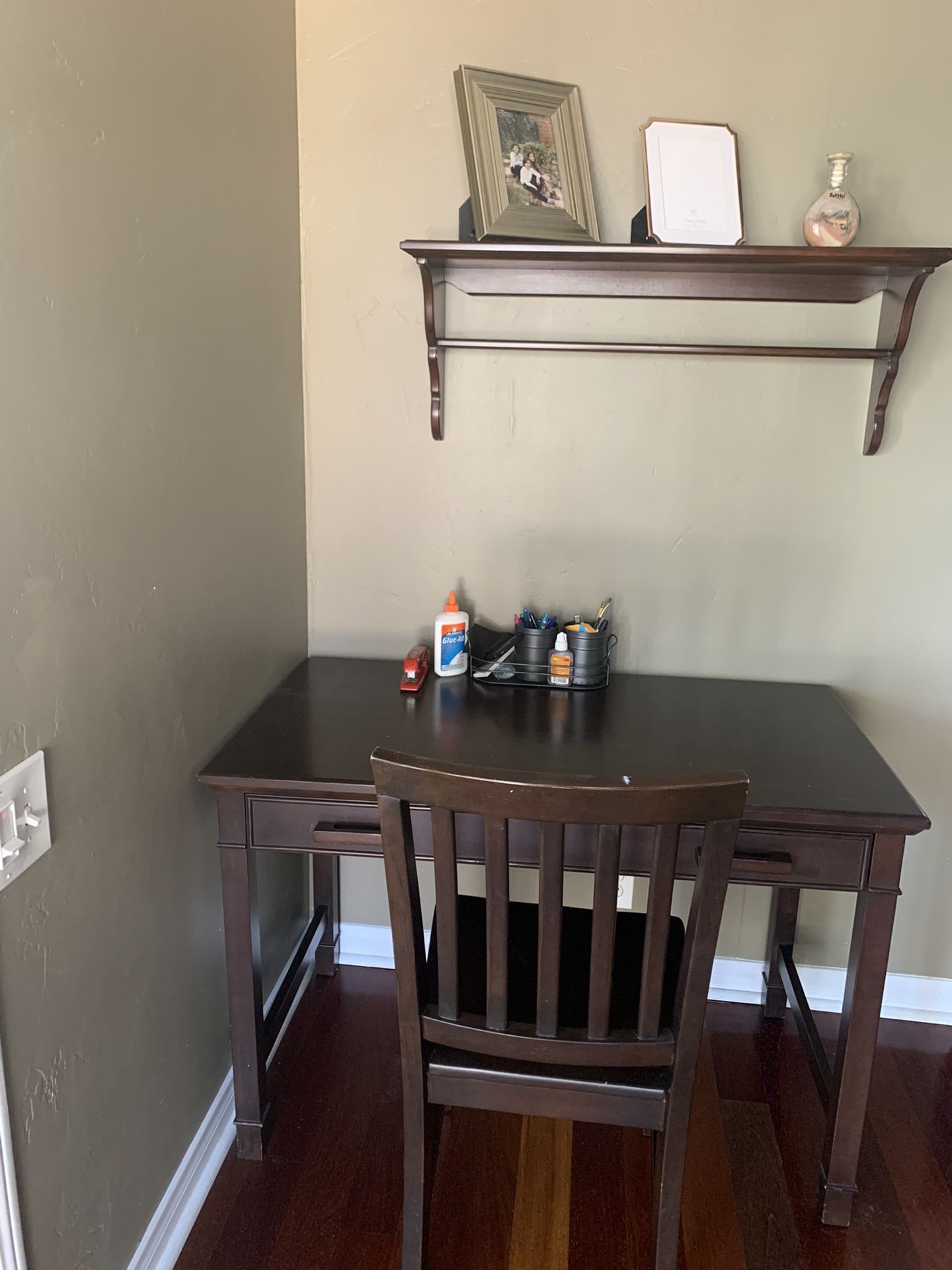 Kid Desk, Hutch, and Chair