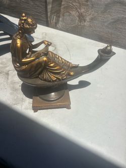Statue