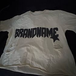 Brand name cropped t shirt size M