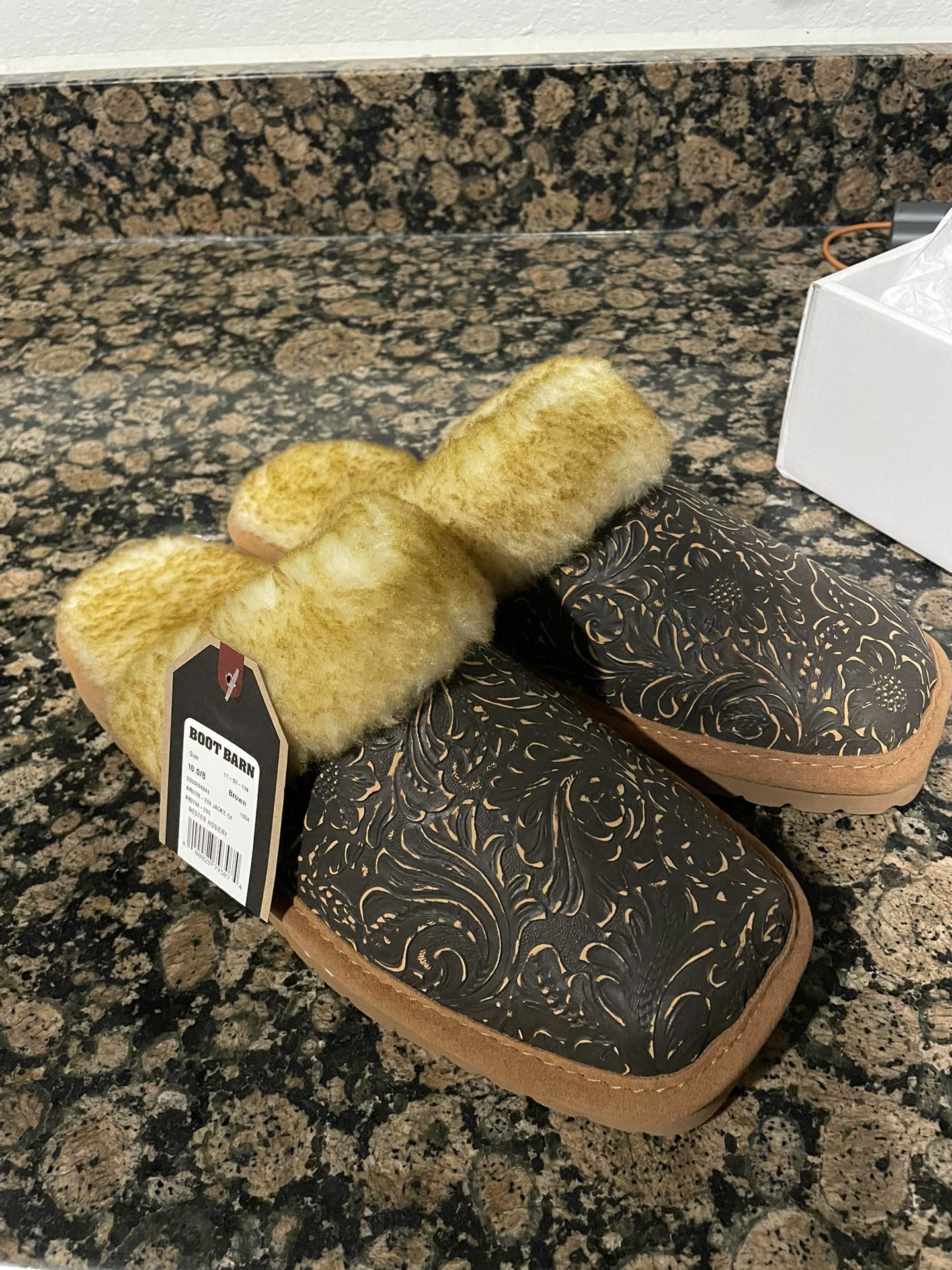 Ariat Slippers