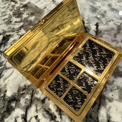 Trish McEvoy refillable makeup compact magnetic