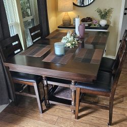 🍽️ Solid Wood Dining Table + 4 Chairs – Dark FinishEspresso