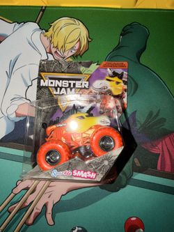 Monster Jam Sparkle Smash Die-Cast Truck