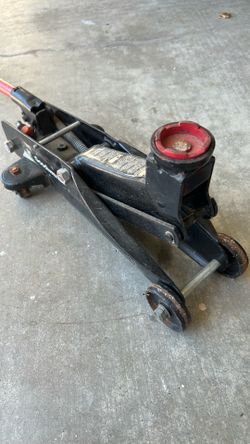Gm goodwrench floor jack