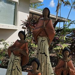 Home Decor / Woman Figurines 