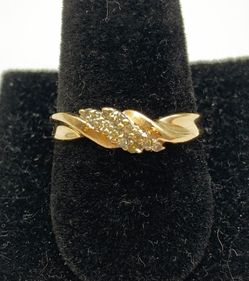 Ladies diamond cluster ring #30157