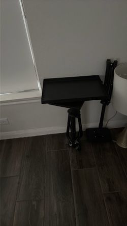 Tattoo stand