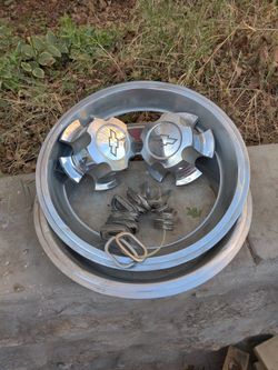 Chevy Centers And Trim Rings Of