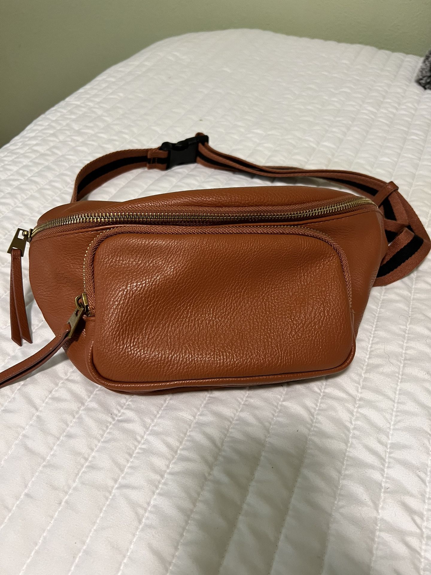 SOFT Leather Fanny Pack -Target/ Universal thread 