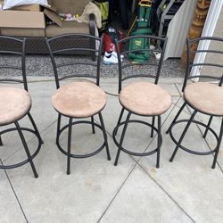 4 Bar Stools