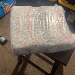 66 Huggies Diapers Size2 $10