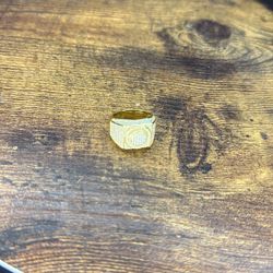 gold ring