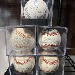 Mickey Mantle Autographed Baseballs 