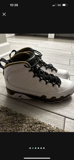  (4) Pairs Of Jordan’s Retro. ( Size 12s)