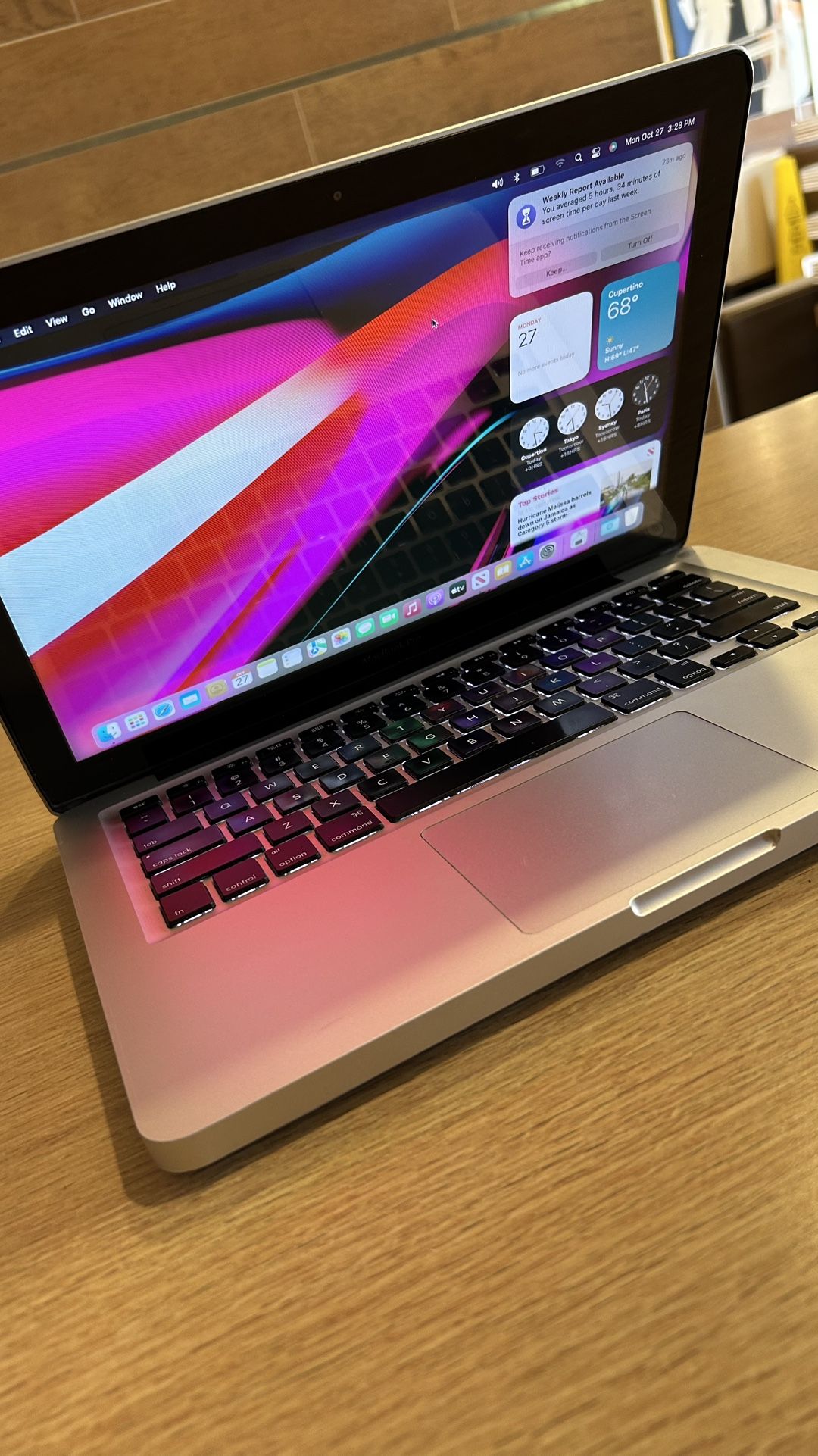 Apple MacBook Pro 13” I5/8GB/256GB SSD $140