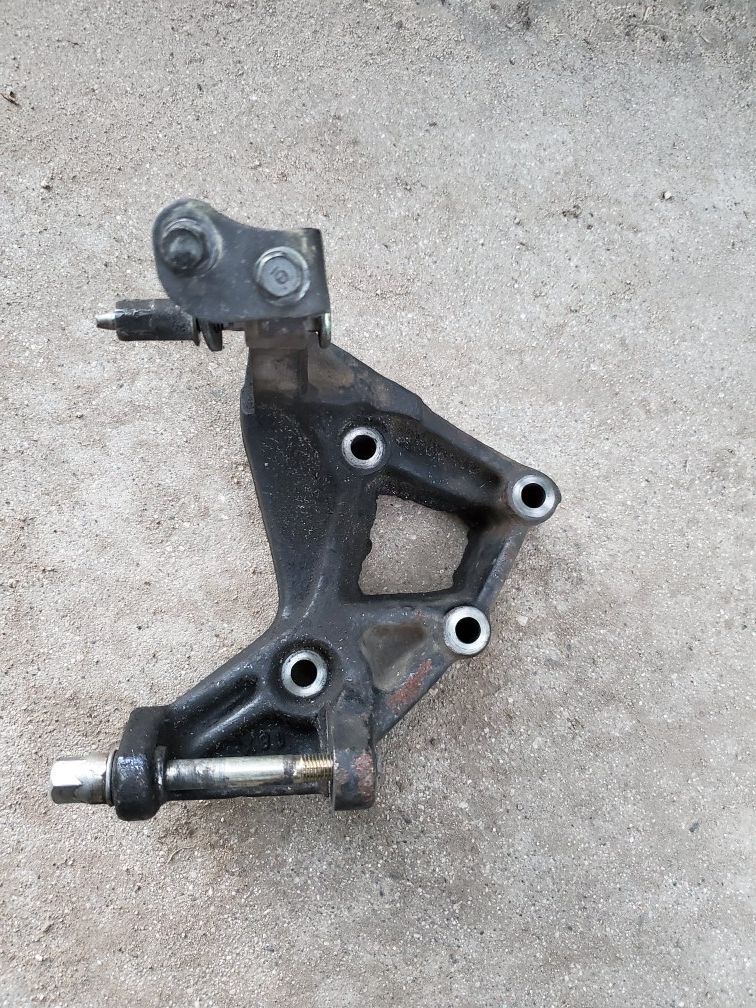 97-01 prelude h22 alternator bracket w/ bolts tensioner