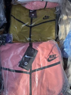 Nike Tech Suits Hoodie And Pants Brand New 