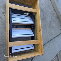 Lipper RV DOOR 3 STEPS