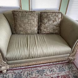 Elegant Sofa Set