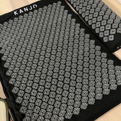 Kanjo Acupressure Memory Foam Set