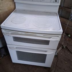 Clean Electric Stove