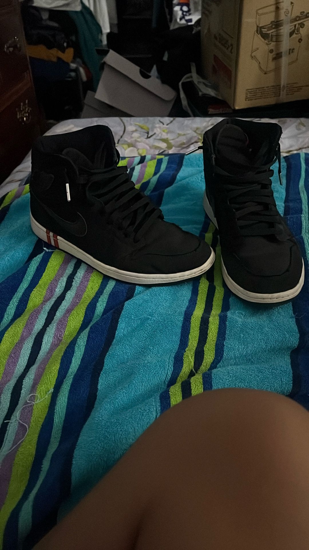 jordan 1 psg size 10.5 men no box