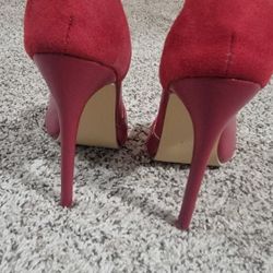 Size 51/2 To 6 Red Heels 