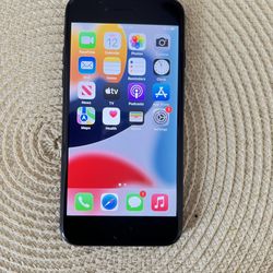 Apple iPhone 7 Black 32gb Unlocked For Any Carrier