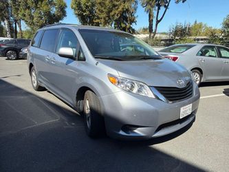 2012 Toyota Sienna