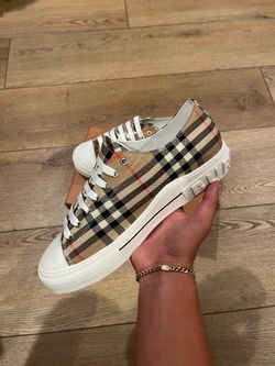 Bur🫐 Shoes