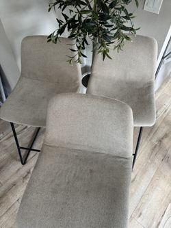 3 Bar Stools