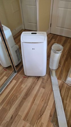 Portable air conditioner by LG model LP1018WNR. 10,000 BTU in excellent working condition