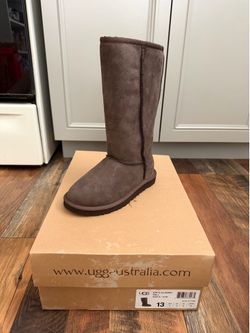 Ugg boots kids Tall size 13 (ONLY SIZE AVAILABLE!!!)