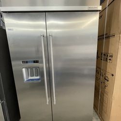 Kitchen Aid 48” Built In Refrigerator In Stainless Steel With Led Lights 
