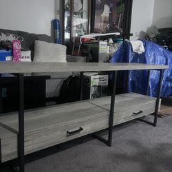 Living  Room Table 