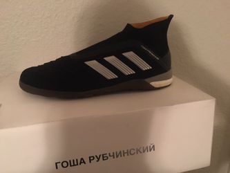 Limited Adidas US9 - GR Predator Boost TR 