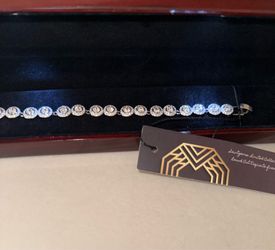 Elegant  bracelet