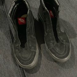 7/5  Tenis Por 5 Dólares 