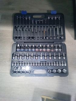 Quinn 87pc Master Bit Socket Set