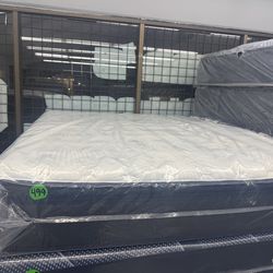 QUEEN SIZE SERTA PERFECT SLEEPER MATTRESS