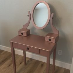 Girls Vanity