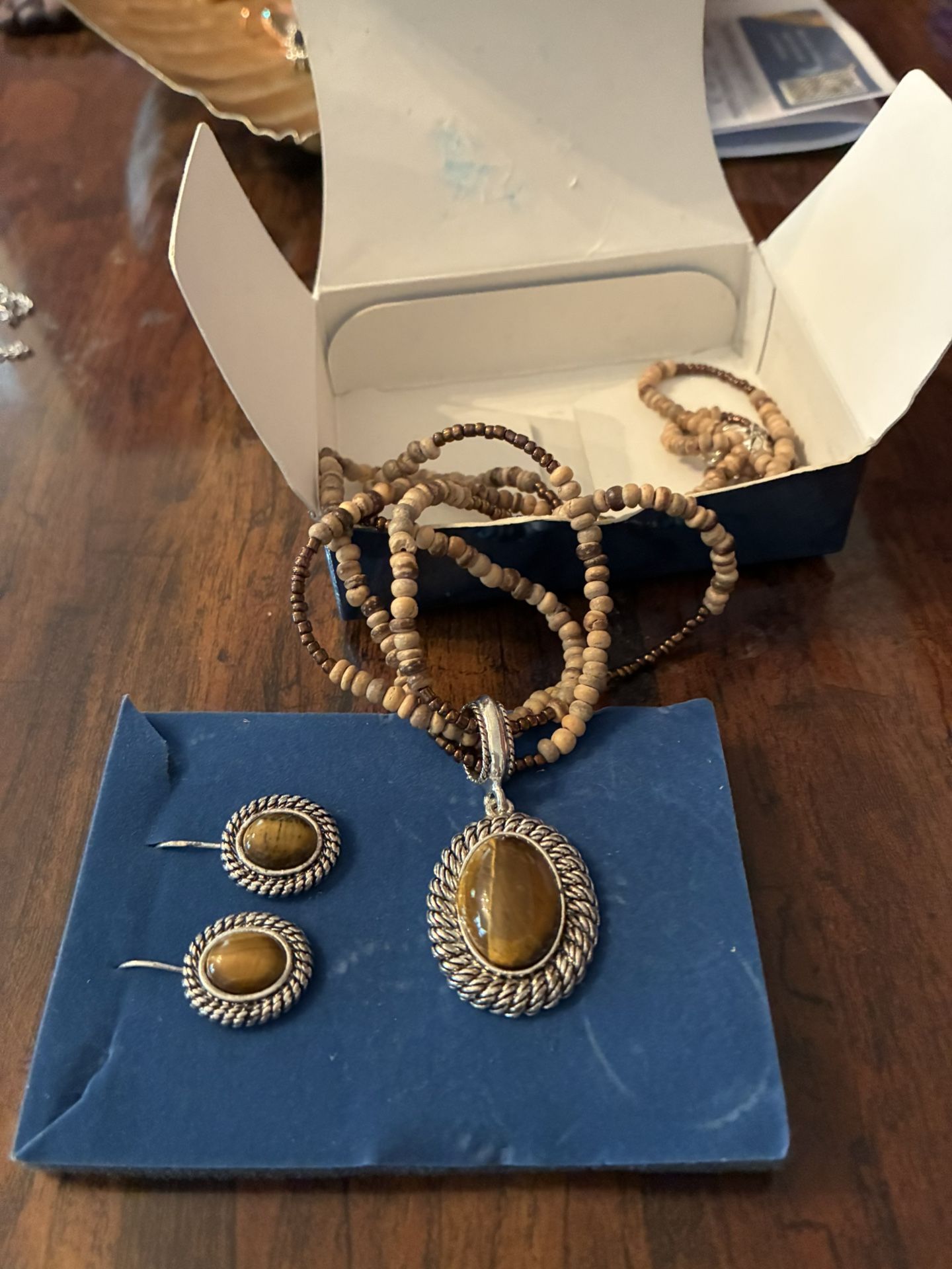 Tigers Eye Neclace And Ear Rings Set