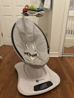 MamaRoo Baby Swing
