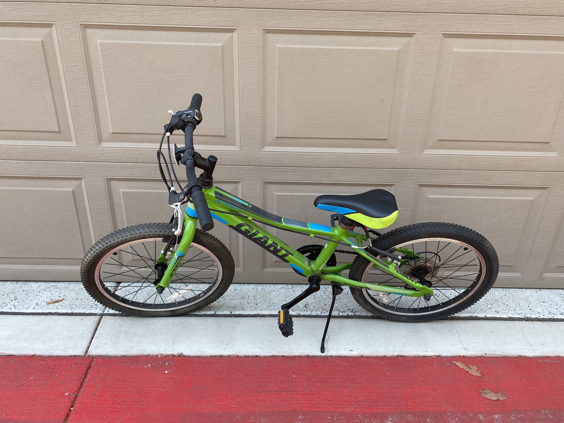 bell array bike helmet sizing Lil Ripper Youth - Adore Gloss Pink JS0A86ERDH2 Large Kanken Fjallraven Mini lightweight helmet that surpasses Choose Your Model:MS594XF - 5' 9
