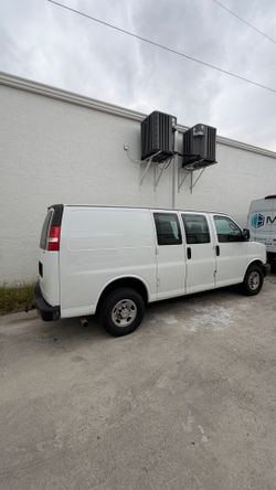 2016 Chevrolet Express 2500 Cargo Van
