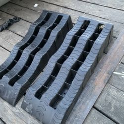 RV Leveling Ramps– Automotive Camper Trailer Leveler Wheel Chock – Stabilizing Uneven Ground and Parking – 2 Pk BLACK Auto Blocks for Trailer Car SUV 