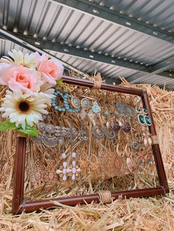 western earring holder