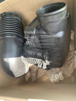 2016-2020 5.7 Hemi Air Box Assembly 