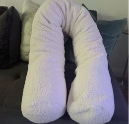 FREE Buffy Body/Pregnancy Pillow